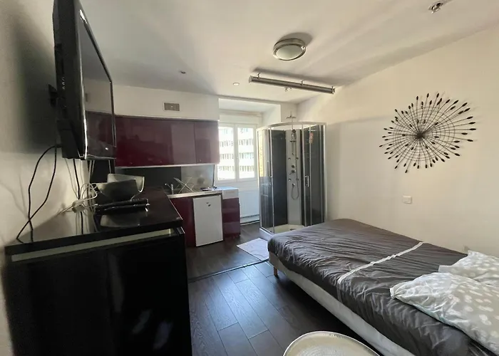 2 Colisee Champs Elysees Appartement *